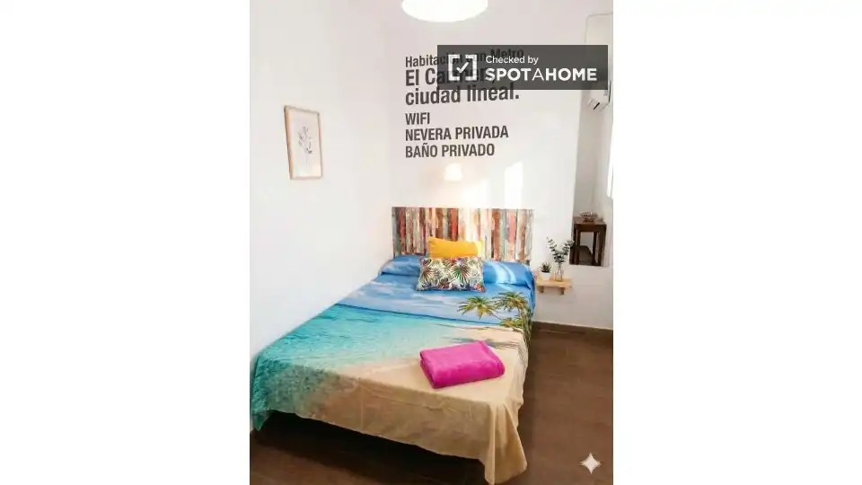 Bedroom of Flat for share in Madrid  with Air Conditioner, Terrace and Furnished