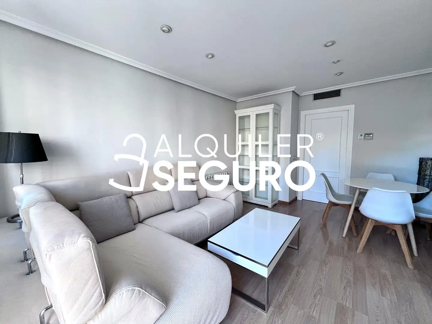 Sala de estar de Piso de alquiler en Madrid con Aire acondicionado, Calefacción y Terraza