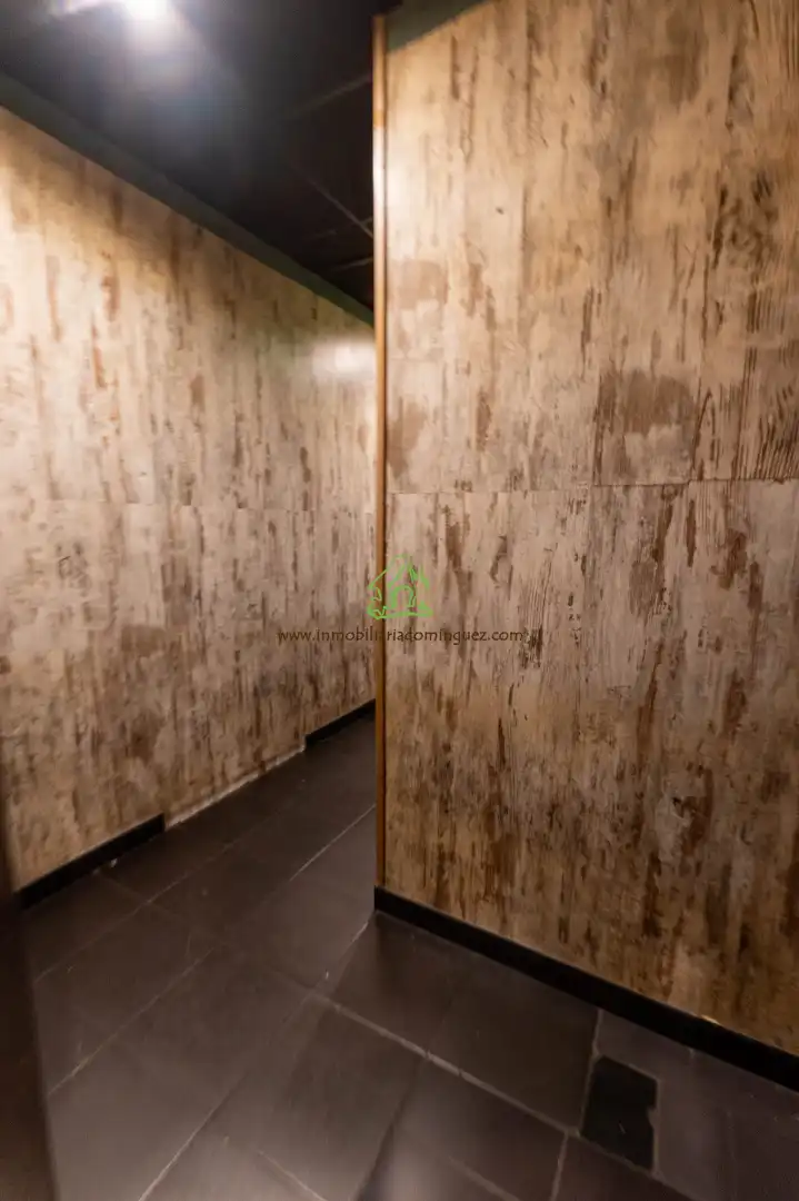 Local en venta en Calle San Antonio, 1, La Catedral