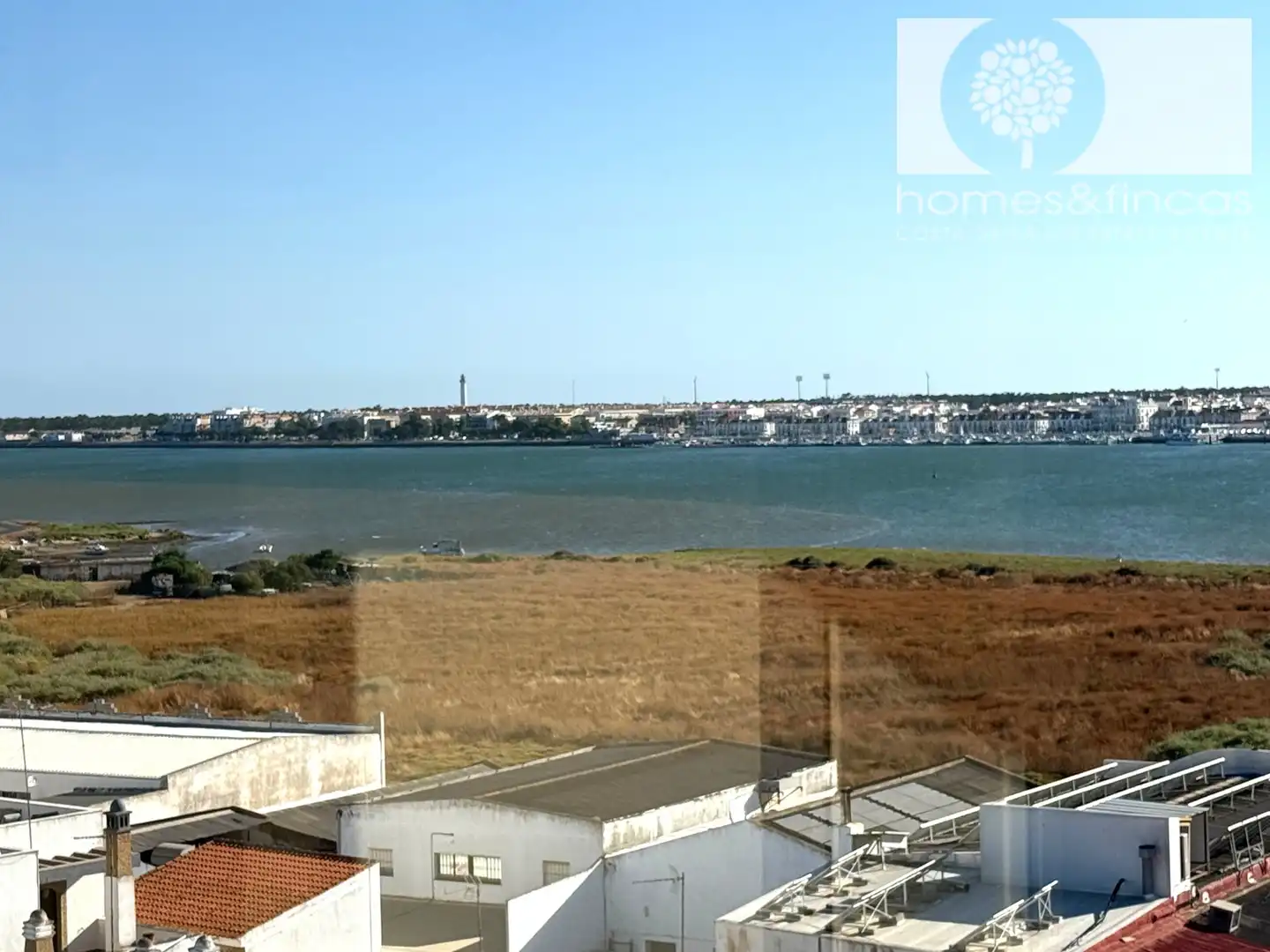 Vista exterior de Apartament en venda en Ayamonte amb Moblat, Forn i Rentadora