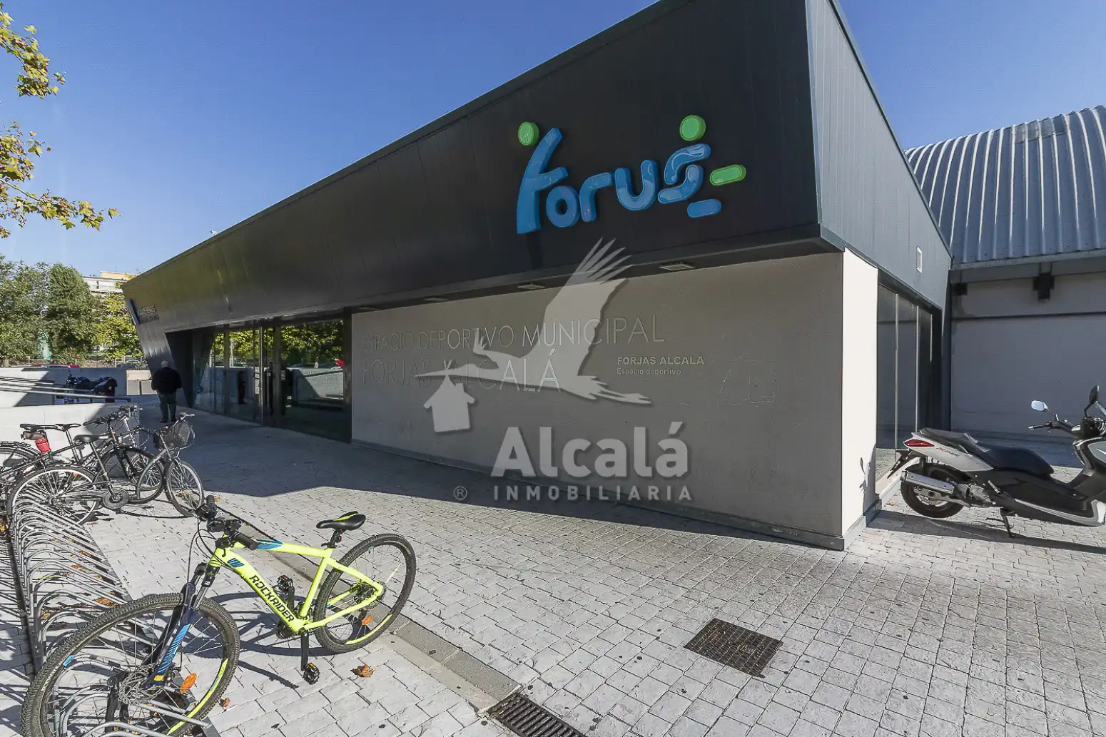 Pis en venda en Alcalá de Henares amb Calefacció, Traster i Piscina