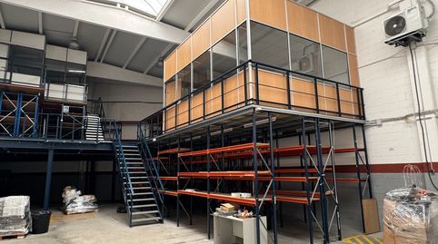 Foto 5 von Fabrikhallen zur Miete in Rúa Hedras, O Milladoiro, Ames
