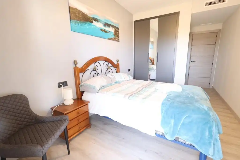 Habitación de Apartamento en venta en Orihuela con Aire acondicionado, Jardín privado y Terraza