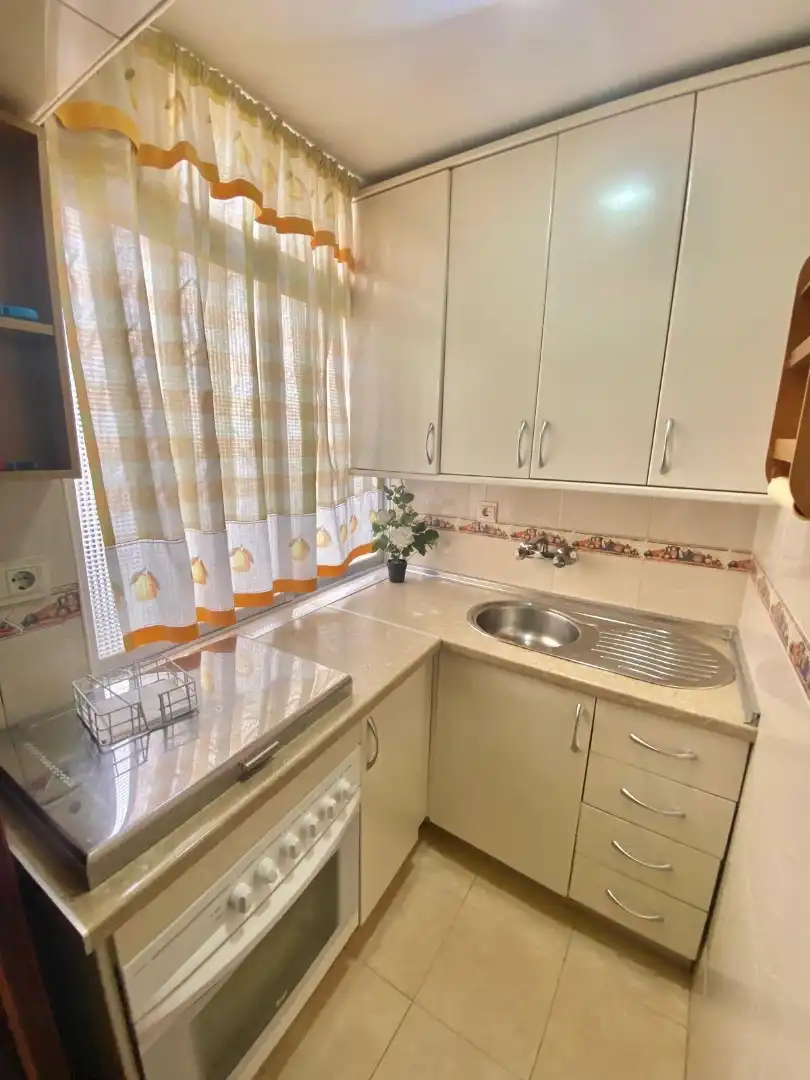 Kitchen of Flat for sale in Granada  with Furnished and Balcony