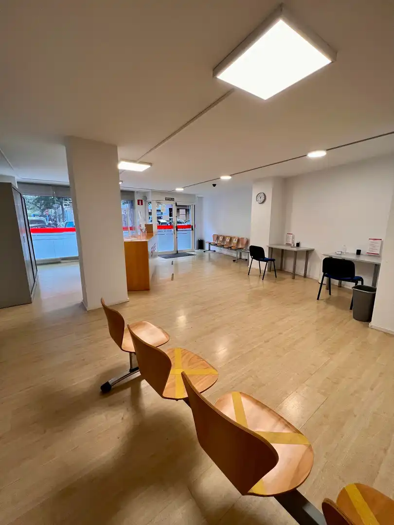 Business premises to rent in Palau, imagen 3