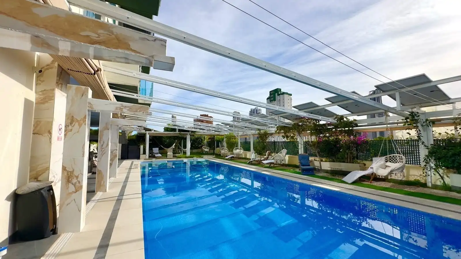 Mini appartamento con piscina in vendita a Levante Alto