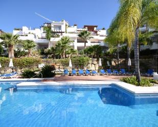 Vista exterior de Apartament de lloguer en Marbella amb Aire condicionat, Terrassa i Piscina