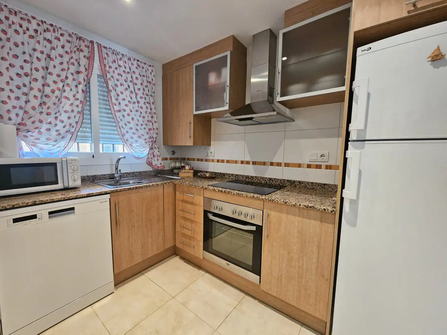 Cocina de Apartamento de alquiler en Cabanes con Aire acondicionado, Calefacción y Terraza