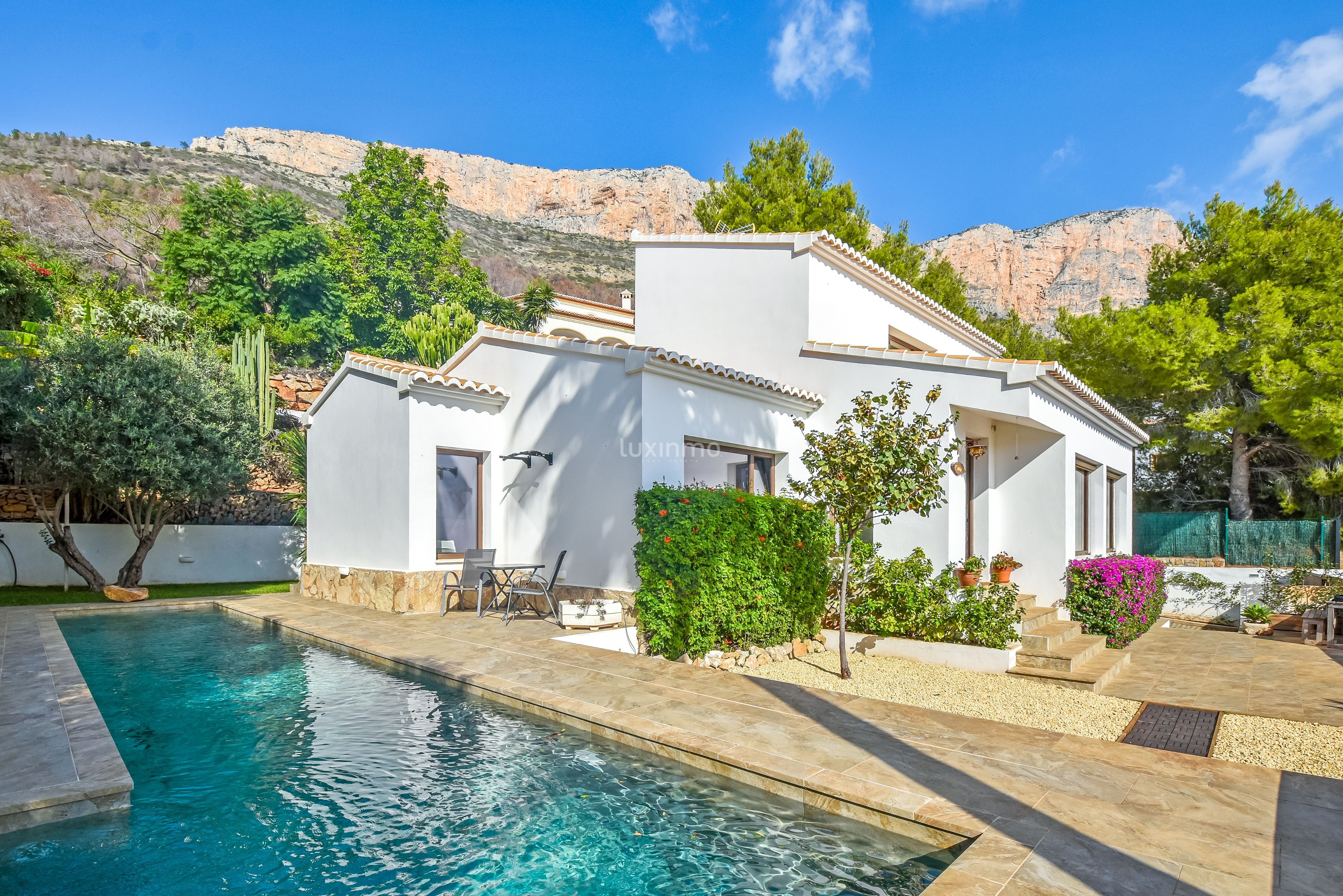 Exterior view of House or chalet for sale in Jávea / Xàbia  with Air Conditioner, Terrace and Storage room