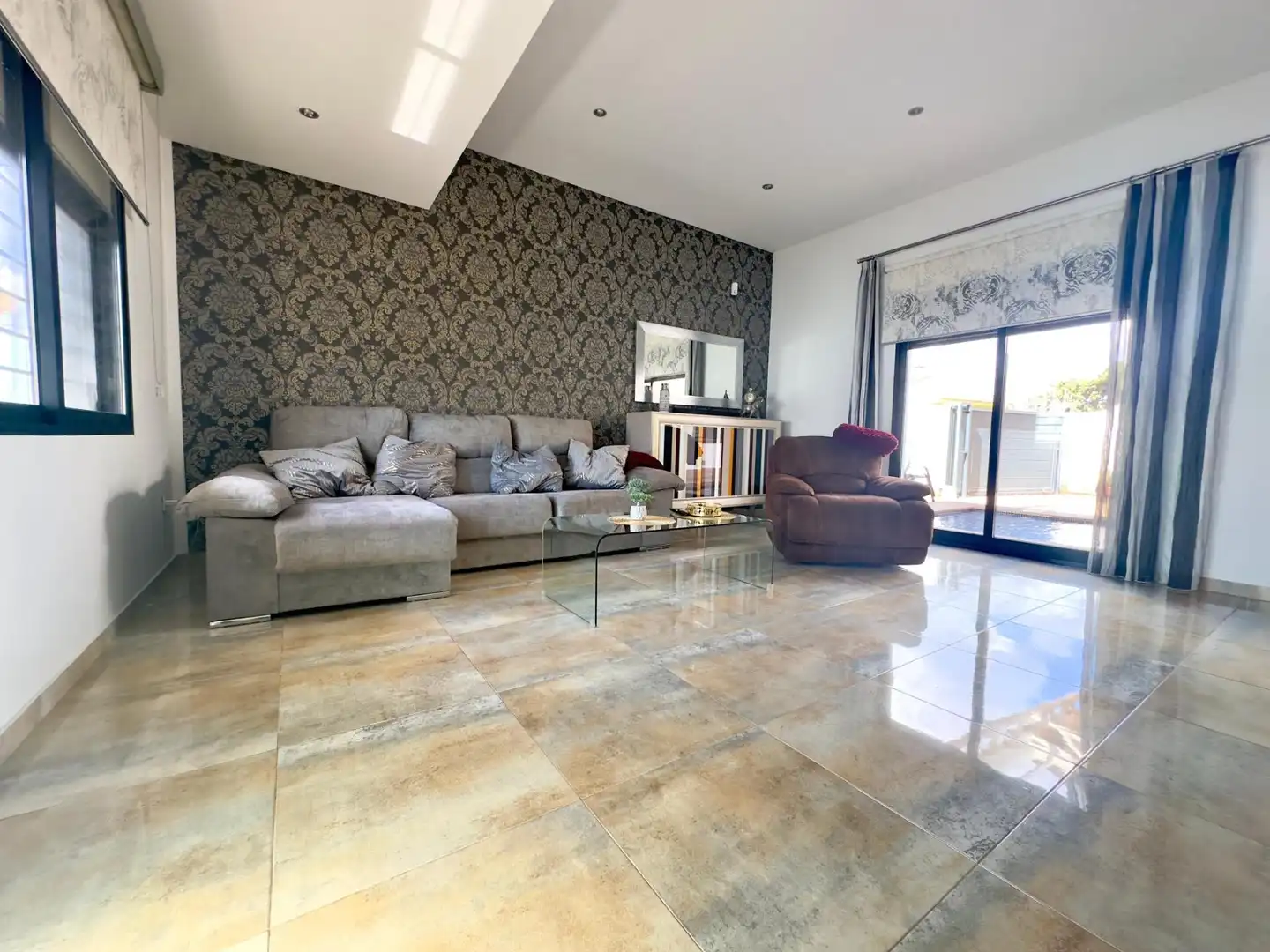 Chalet con piscina en venta en Avenida  Río Segura, imagen 3