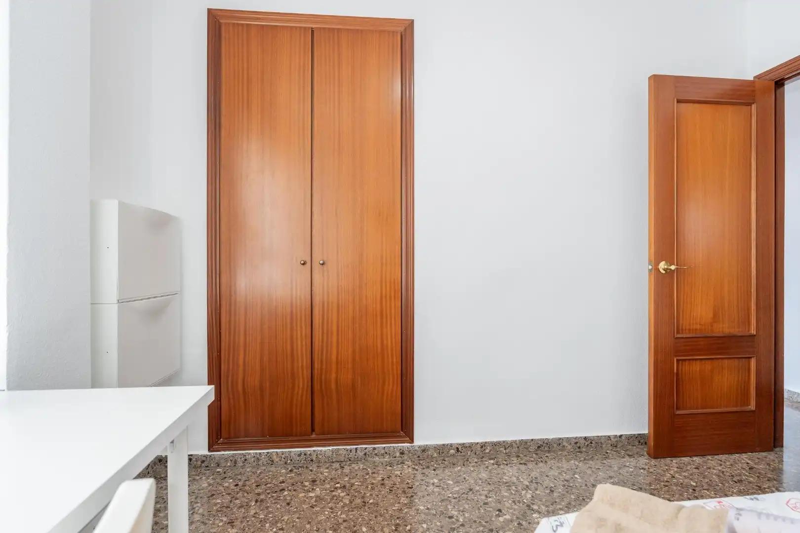 Habitación de Piso de alquiler en Valencia con Aire acondicionado, Calefacción y Amueblado