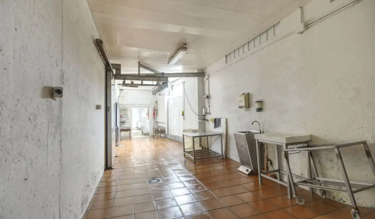 Cocina de Nave industrial en venta en Cambre 