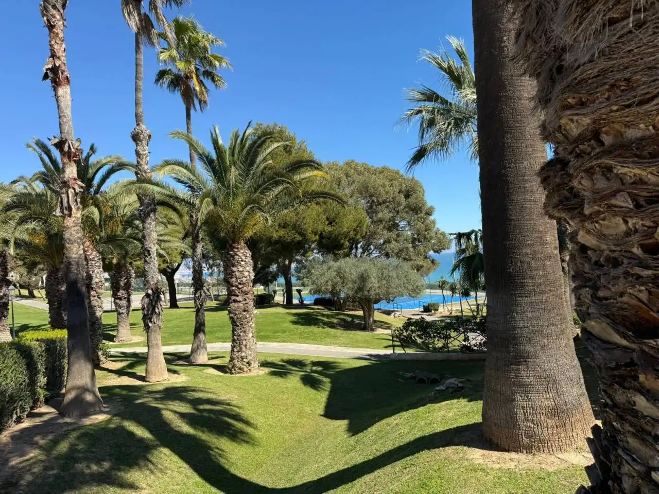 Außenansicht von Wohnung zum Verkauf in Santa Pola mit Klimaanlage, Terrasse und Gemeinschaftspool