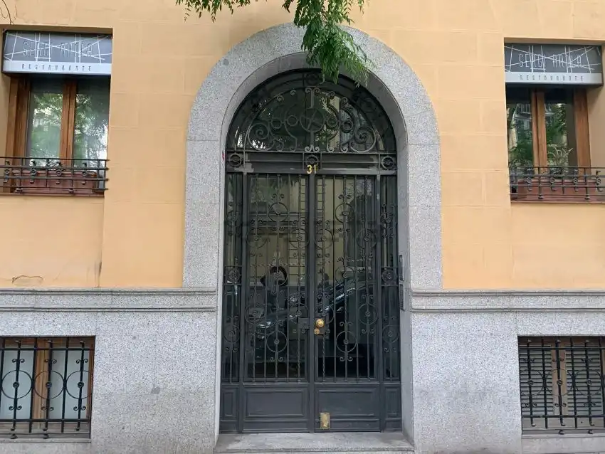 Appartamento con terrazza in affitto a Calle de Zurbano