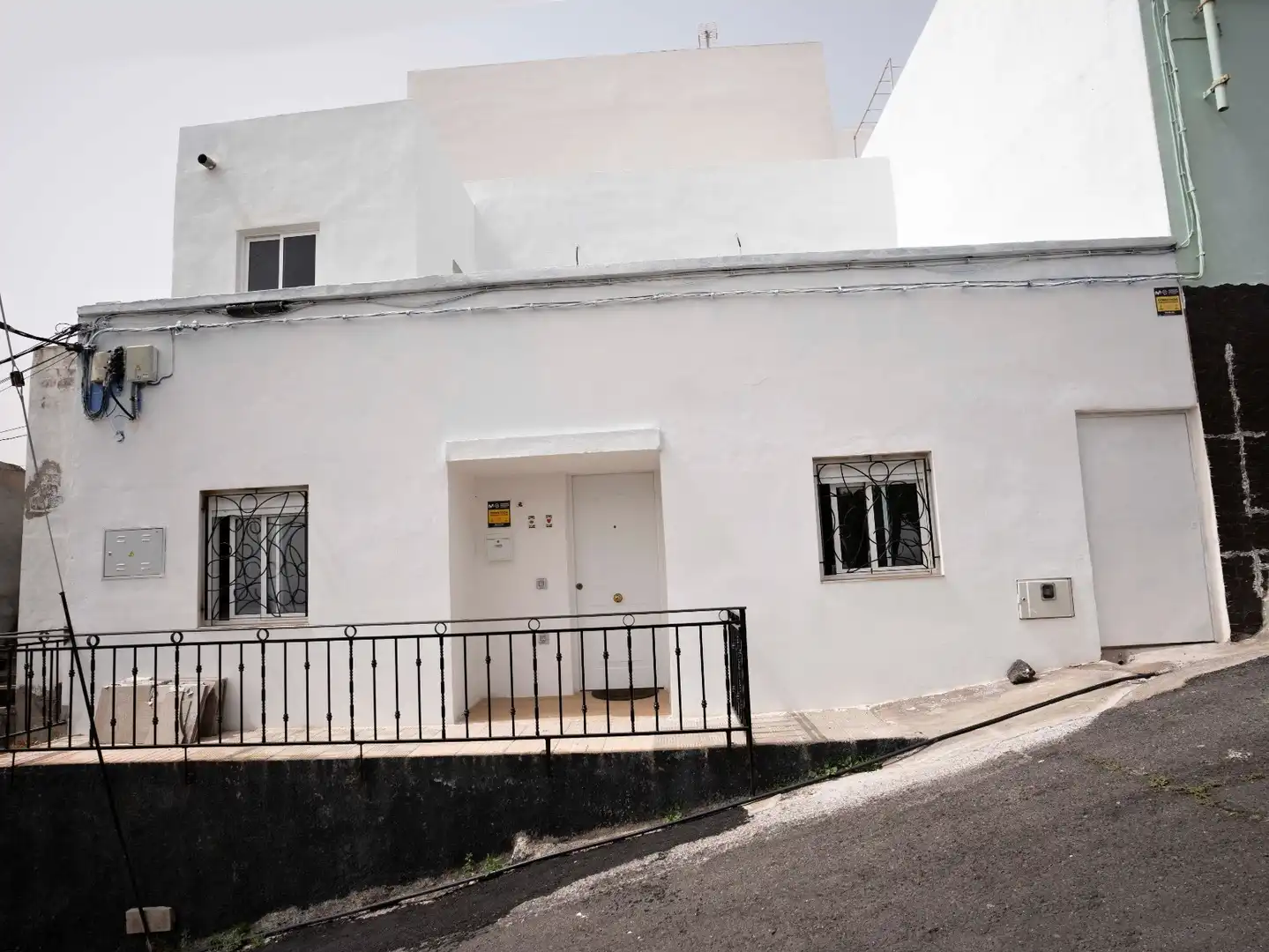 Exterior view of Houses for sale in Güímar  with Storage room, Furnished and Balcony