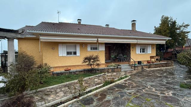 Casa-chalet en Venta en Carretera de Madrid, 20 en Aldea del Fresno