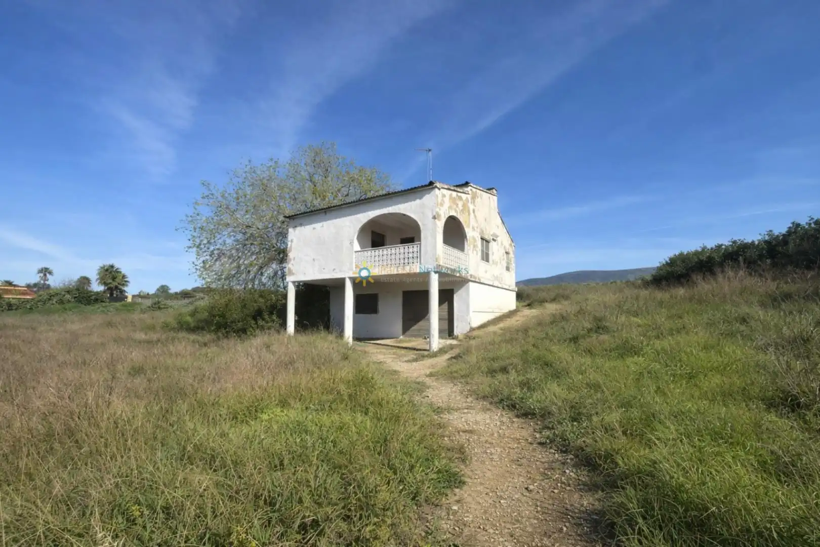 Country house zum Verkauf in Benicolet mit Privatgarten und Terrasse