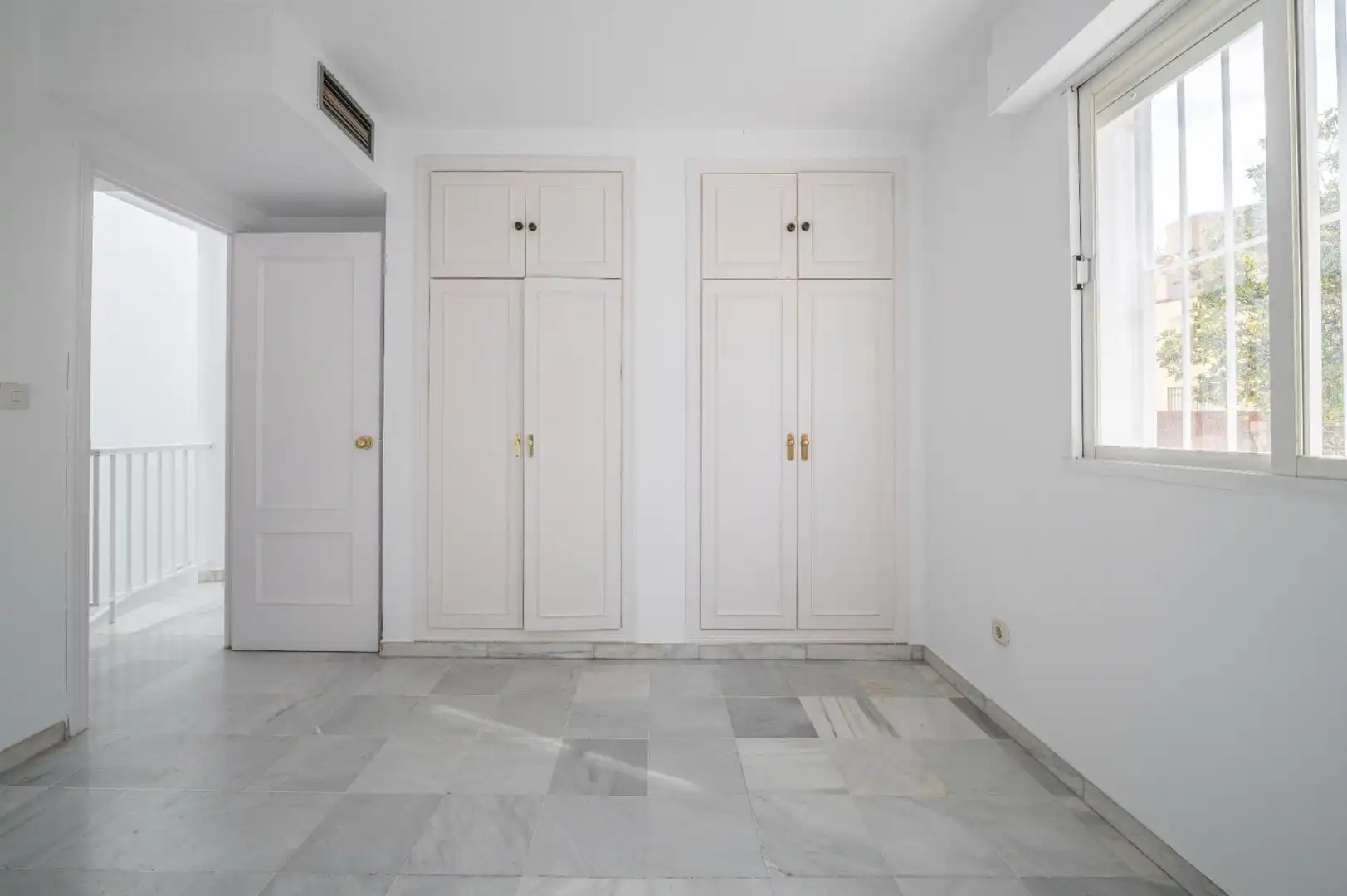 Habitación de Casa adosada en venta en Granada con Aire acondicionado y Calefacción