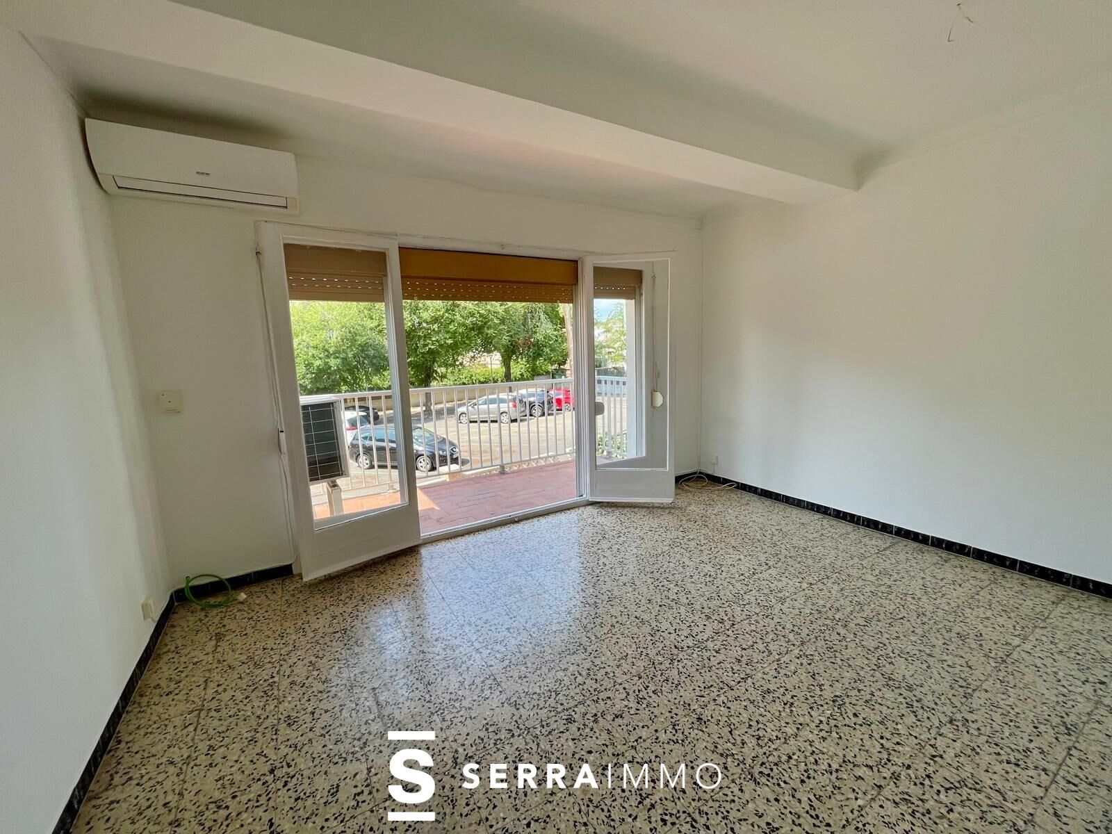 Exterior view of Flat for sale in Vilanova i la Geltrú  with Private garden and Terrace