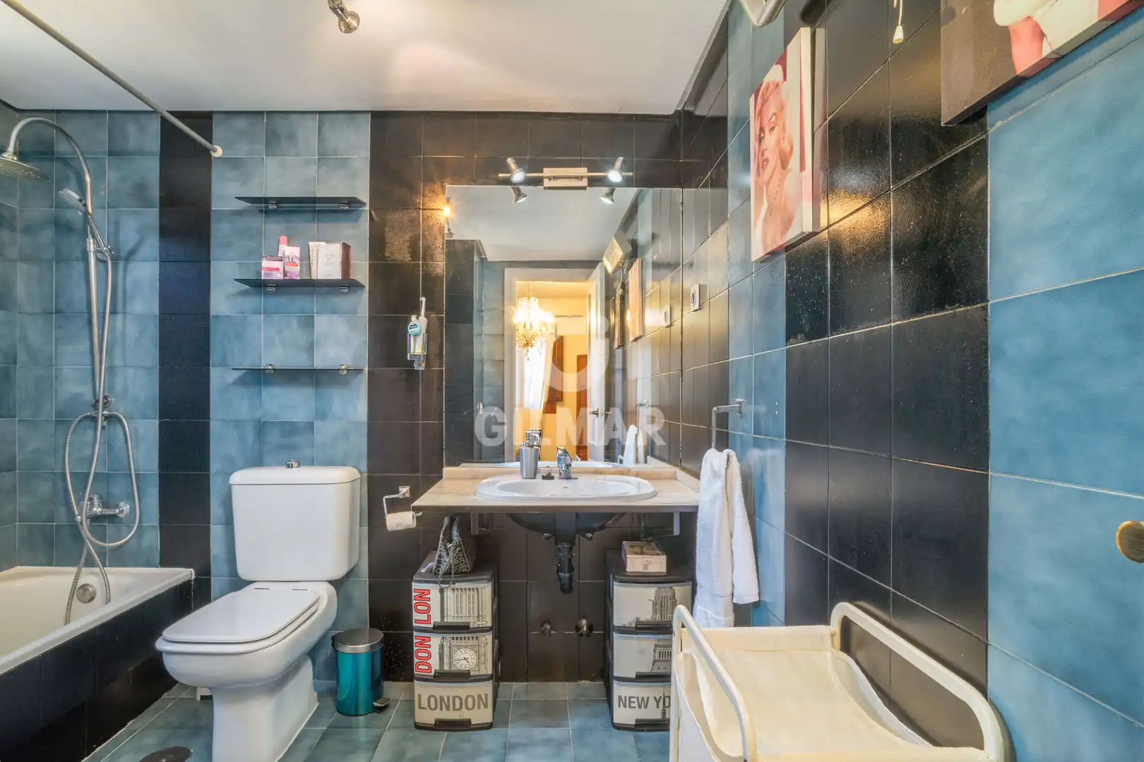 Badezimmer von Wohnung zum Verkauf in Manilva mit Heizung