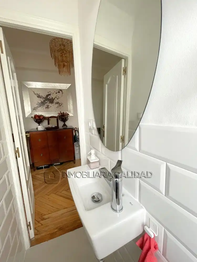 Bathroom of Flat for rent in Burgos  with Heating and Furnished