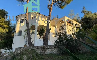 Vista exterior de Casa o xalet en venda en Sitges amb Calefacció, Jardí privat i Terrassa