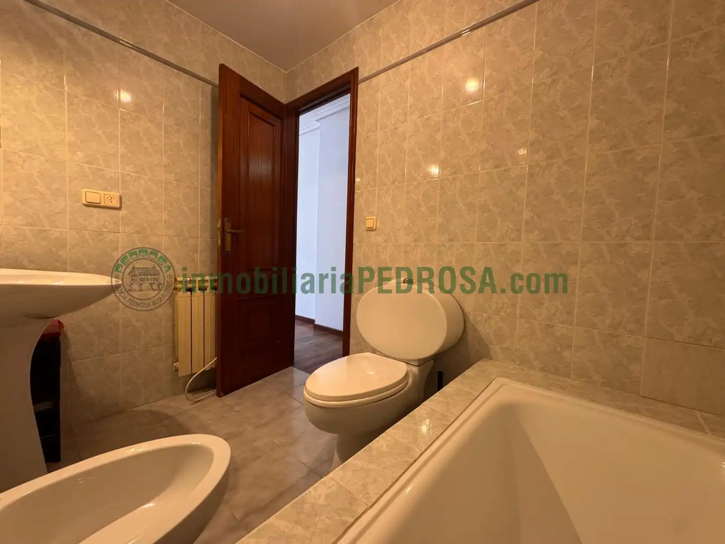 Bedroom of Flat for sale in Pontevedra Capital   with Heating and Storage room