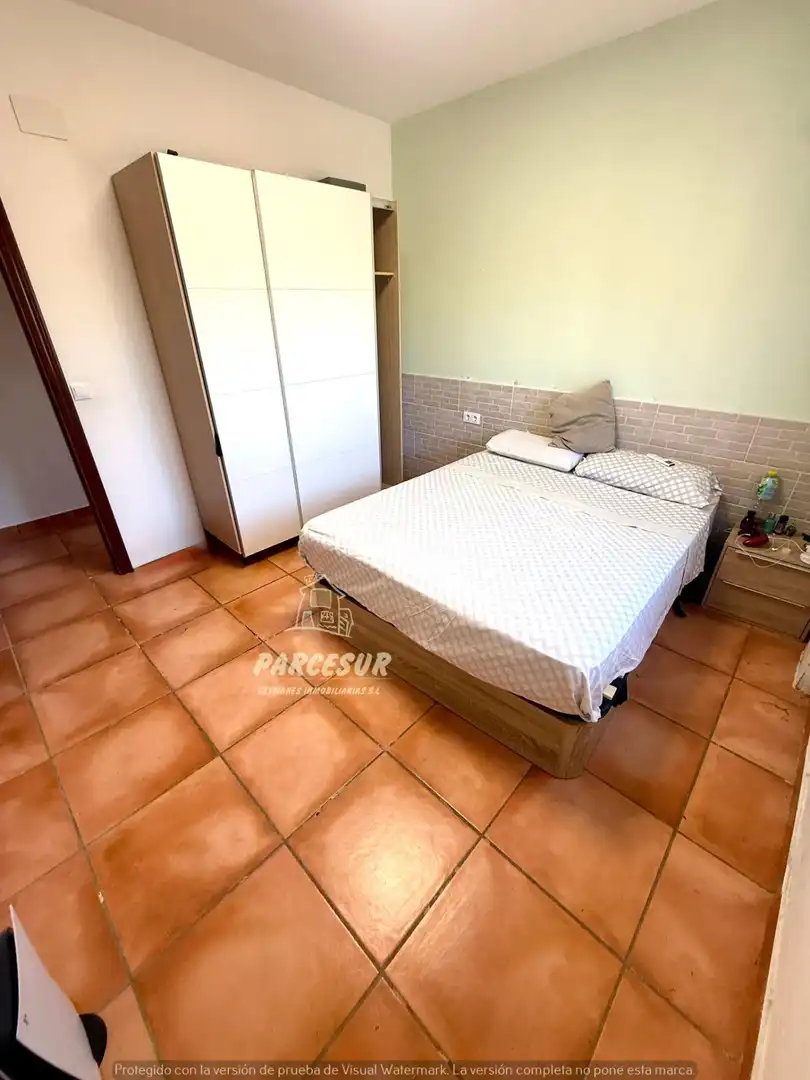 Dormitori de Casa o xalet en venda en Córdoba amb Aire condicionat i Jardí privat