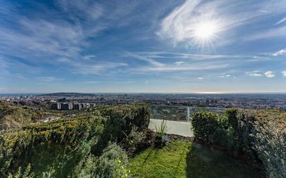 Jardí de Casa o xalet en venda en Esplugues de Llobregat amb Aire condicionat, Terrassa i Piscina