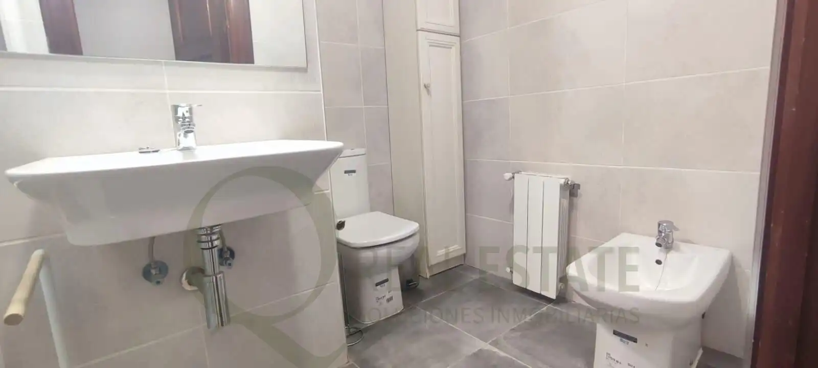 Baño de Piso de alquiler en Alicante / Alacant con Calefacción, Terraza y Amueblado