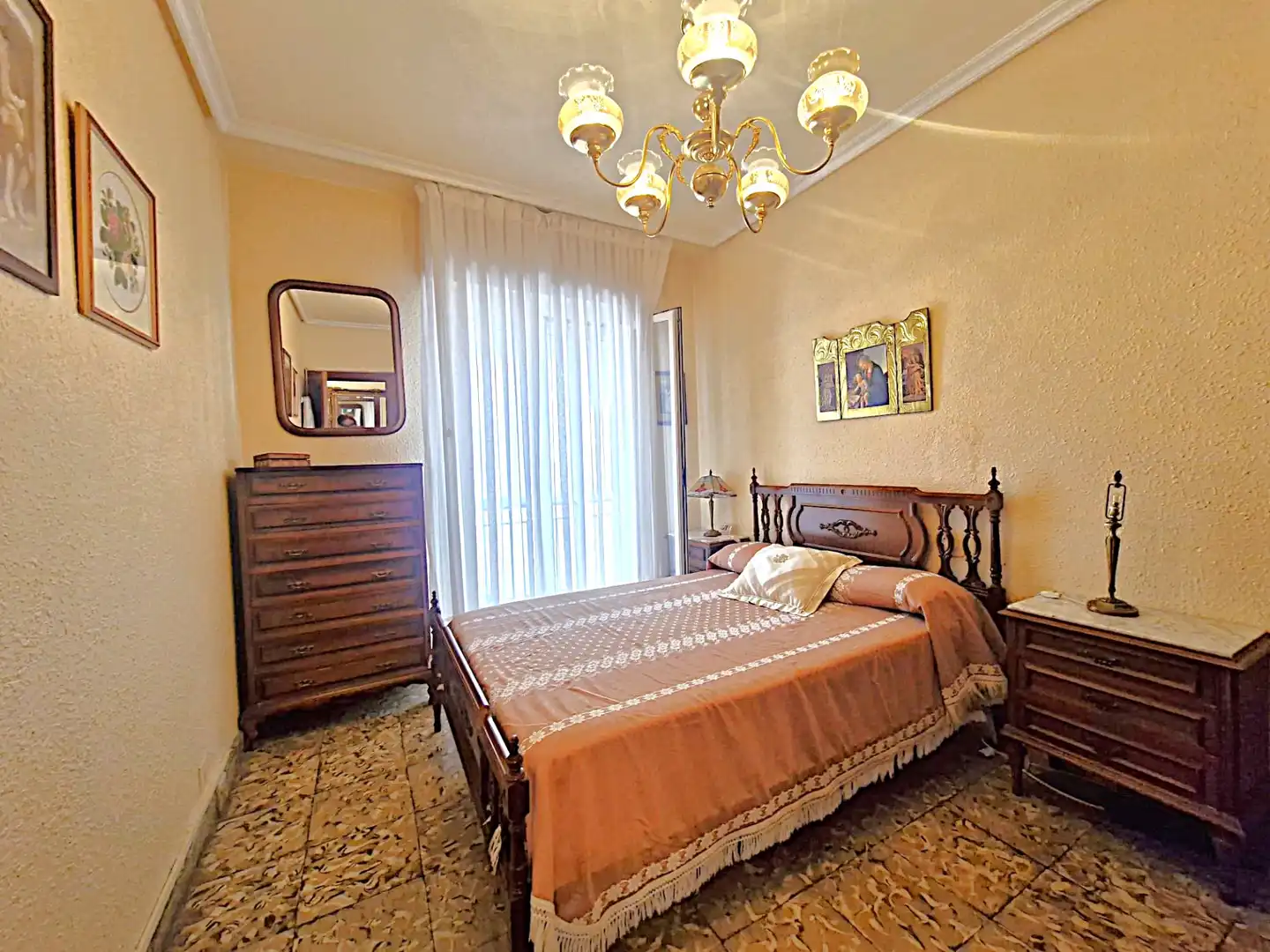 Habitación de Piso en venta en Arnedo con Calefacción, Amueblado y Balcón