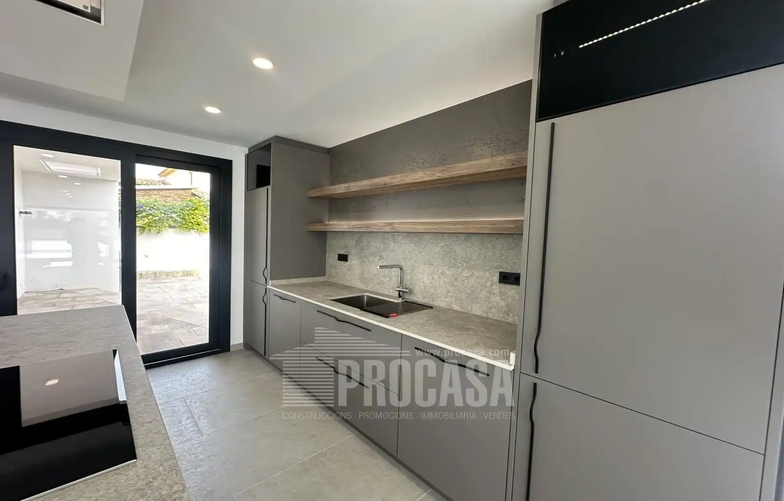 Chalet con piscina en venta en Requesens, imagen 9