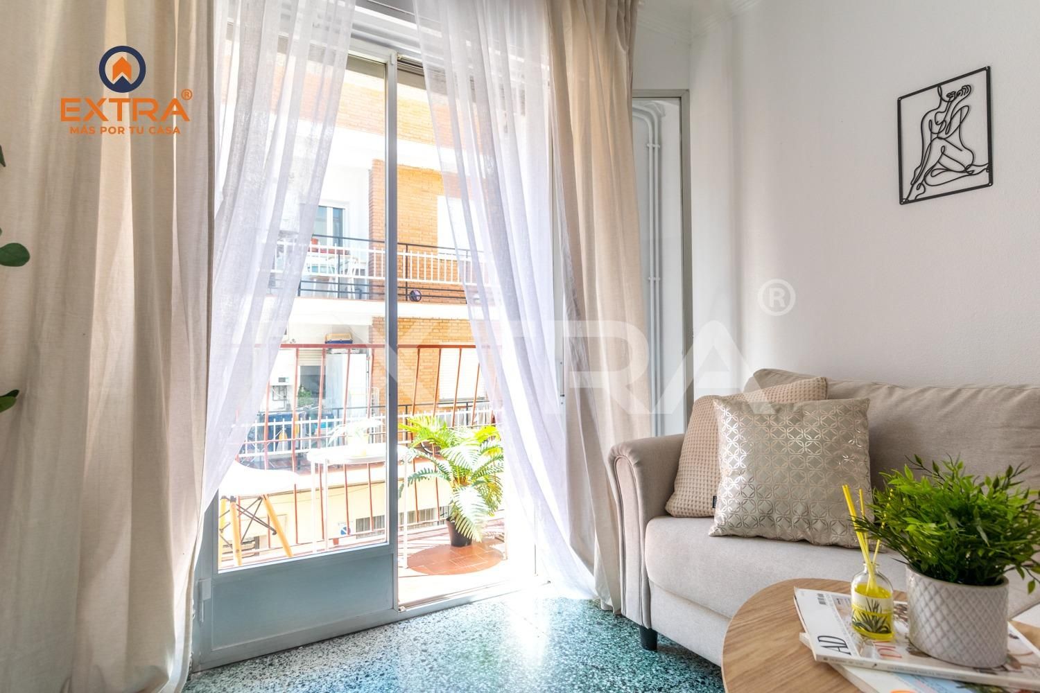 Bedroom of Flat for sale in  Madrid Capital