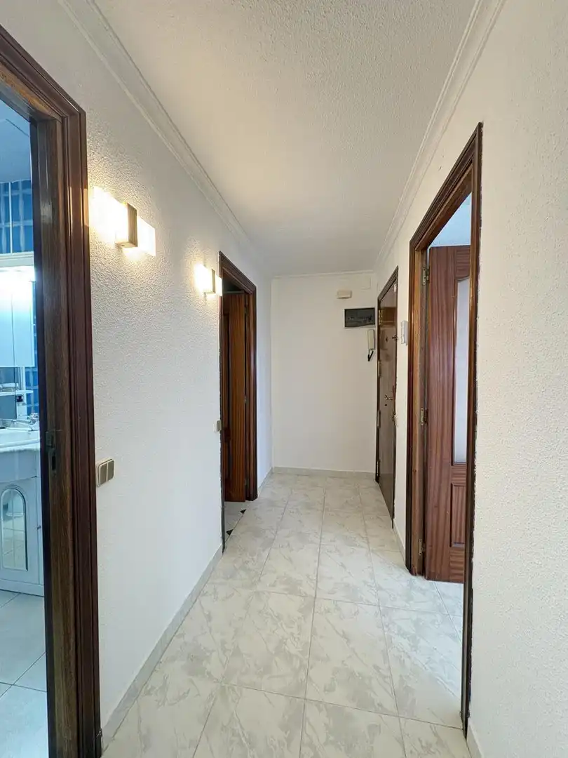 Wohnung zur Miete in Madrid mit Klimaanlage, Heizung und Abstellraum