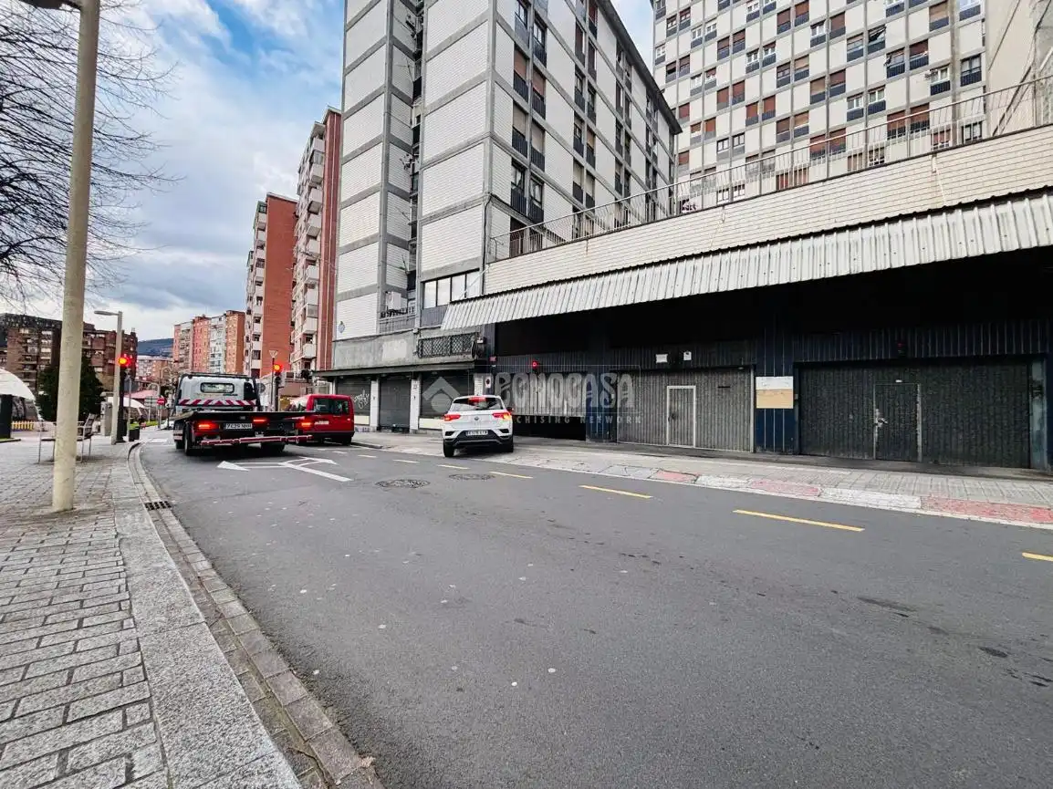 Vista exterior de Garaje en venta en Bilbao 