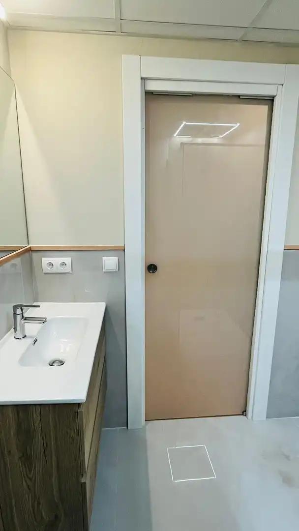 Badezimmer von Wohnung zum Verkauf in Carcaixent mit Parkett, Terrasse und Abstellraum