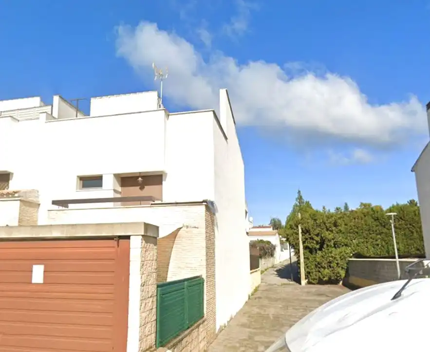 Vista exterior de Piso en venta en Guillena