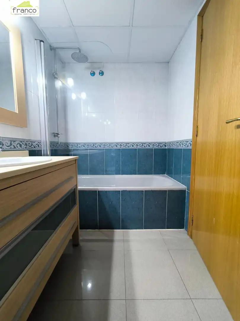 Bany de Casa adosada en venda en Murcia amb Terrassa, Traster i Balcó