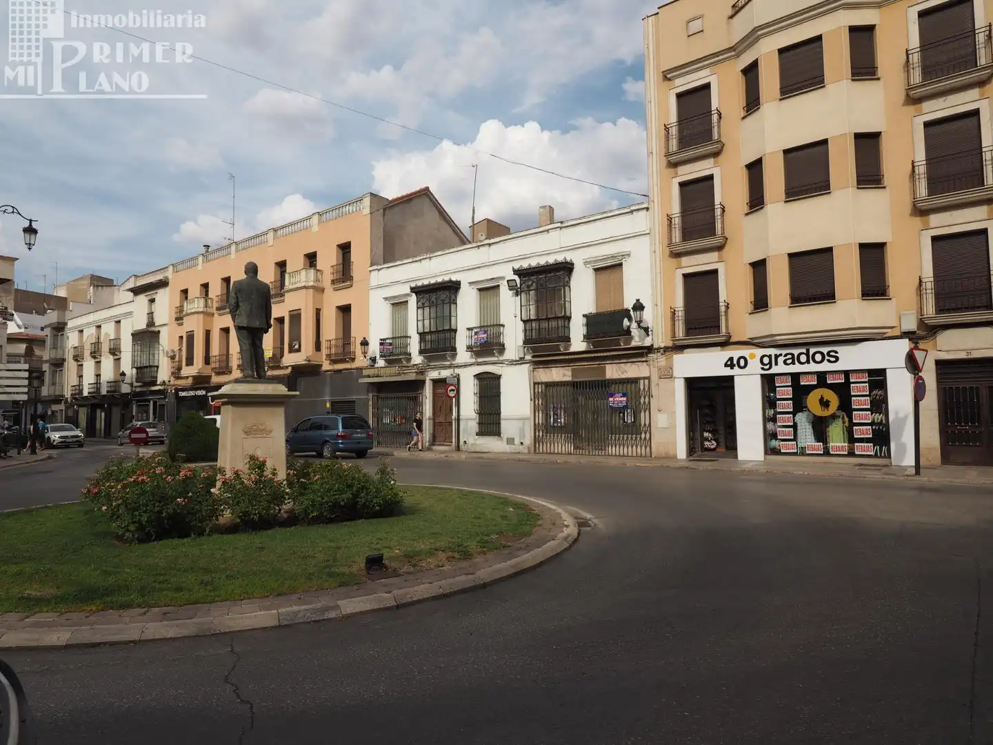 Casa con terraza en venta en Tomelloso, imagen 2