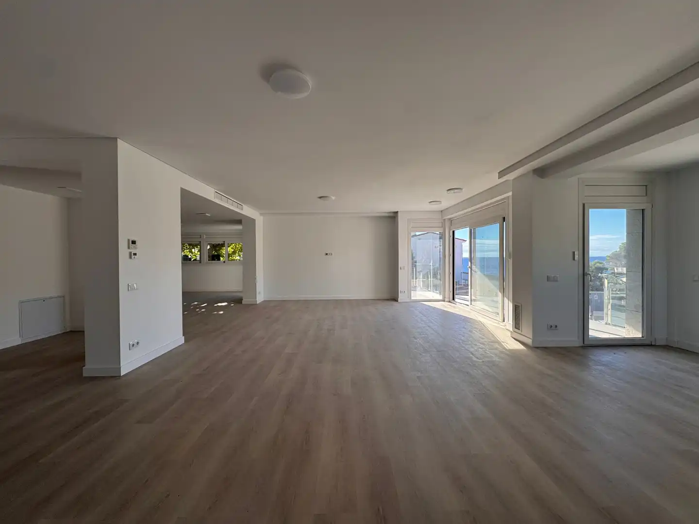 Sala d'estar de Casa o xalet en venda en Palamós amb Aire condicionat, Calefacció i Jardí privat