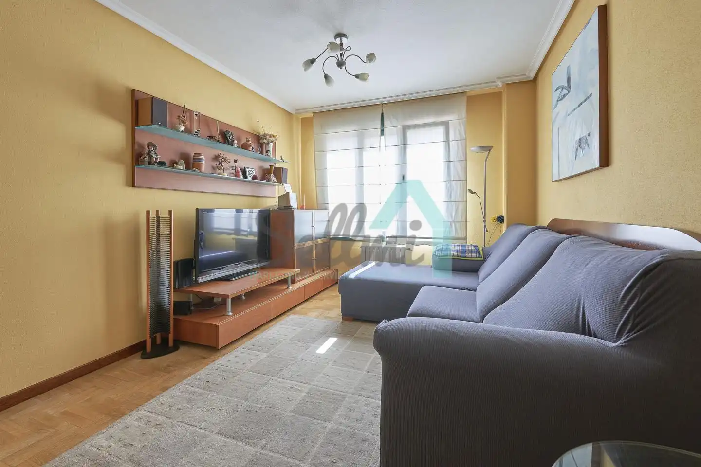 Flat for rent in Corín Tellado, Viesques