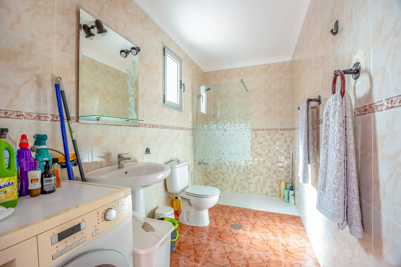 Bany de Casa o xalet en venda en San Bartolomé de Tirajana amb Aire condicionat, Jardí privat i Terrassa