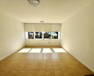 Apartment to rent in Fernando Salazar Glez, Costa del Silencio