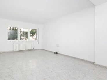 Flat with lift for sale in Avinguda de Can Cabanyes