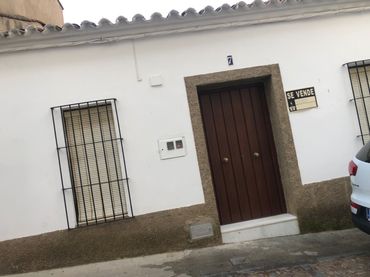 Casa amb jardí en venda a Meléndez Valdes 7