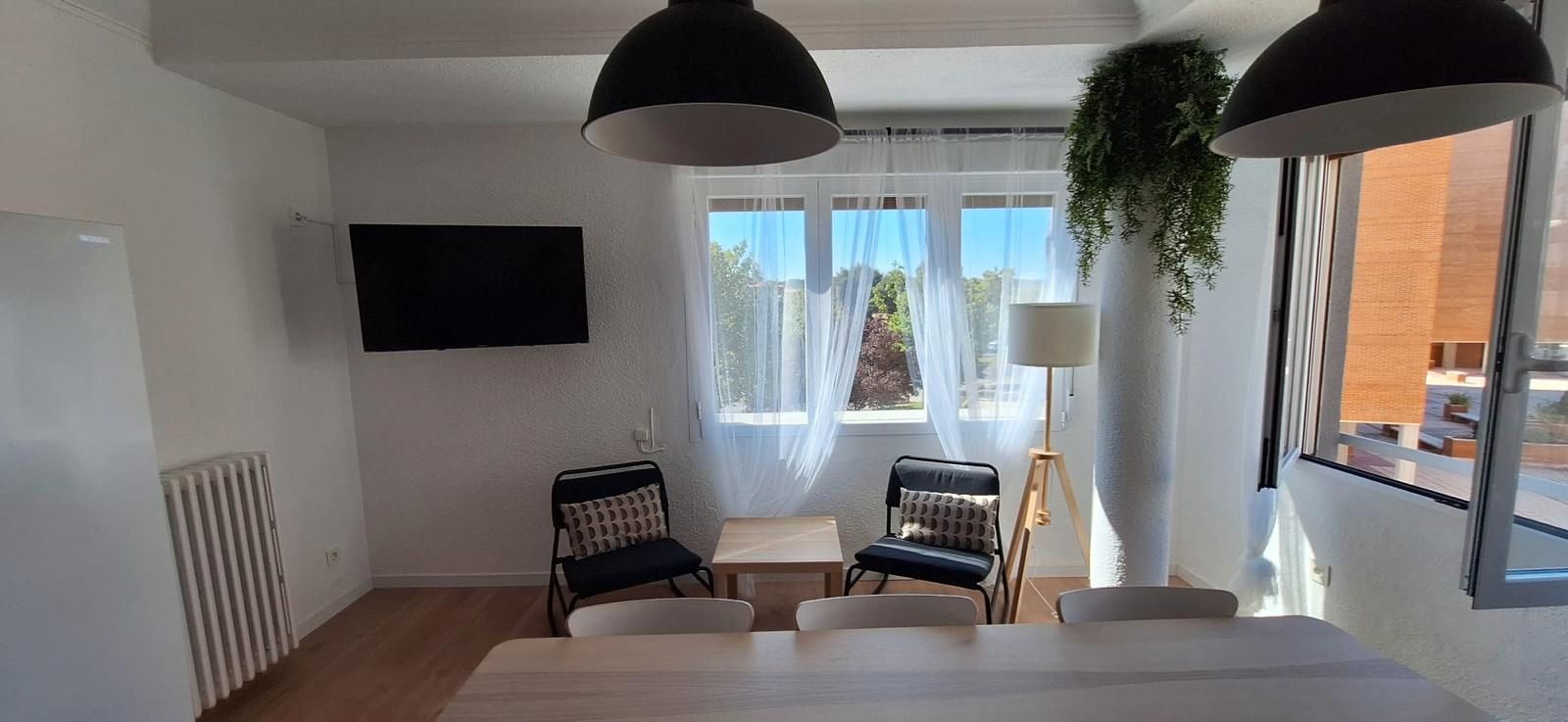 Bedroom of Flat to rent in  Zaragoza Capital  with Heating, Furnished and Oven