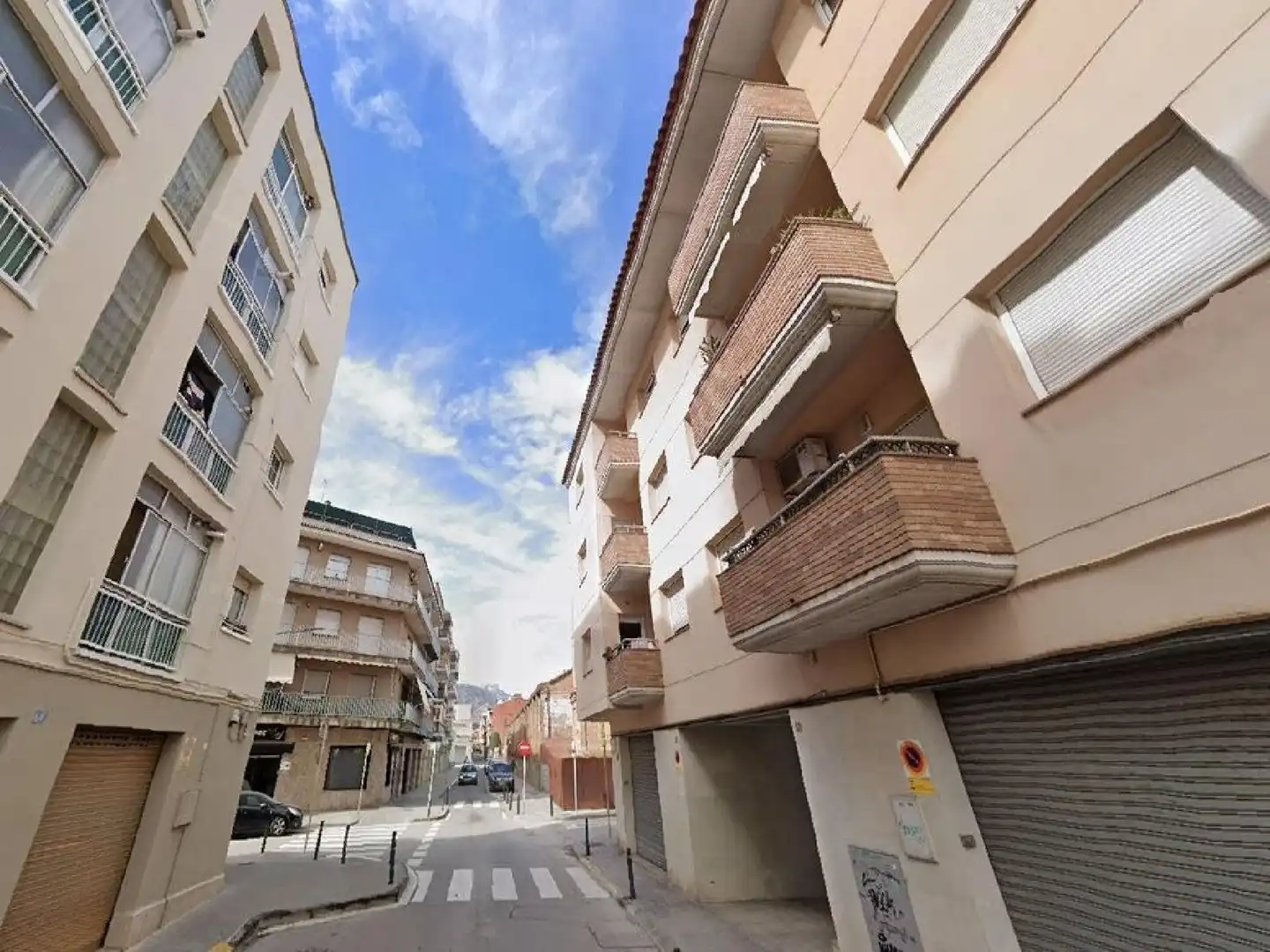 Außenansicht von Garage zum Verkauf in Olesa de Montserrat