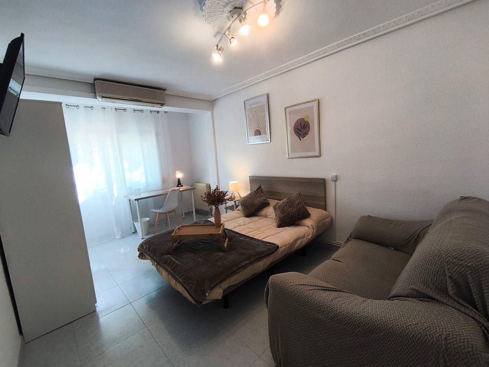 Bedroom of Flat to share in Alcalá de Henares  with Air Conditioner, Heating and Terrace