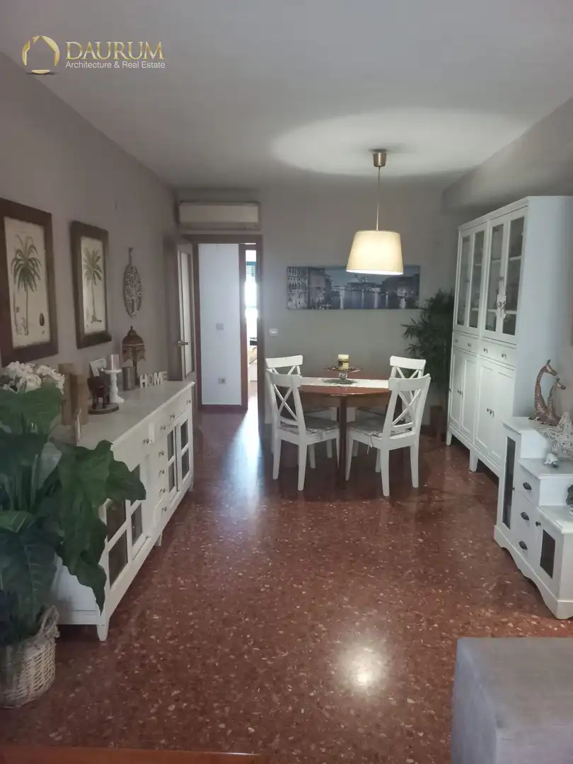Dining room of Flat for sale in Valencia  with Air Conditioner, Heating and Terrace