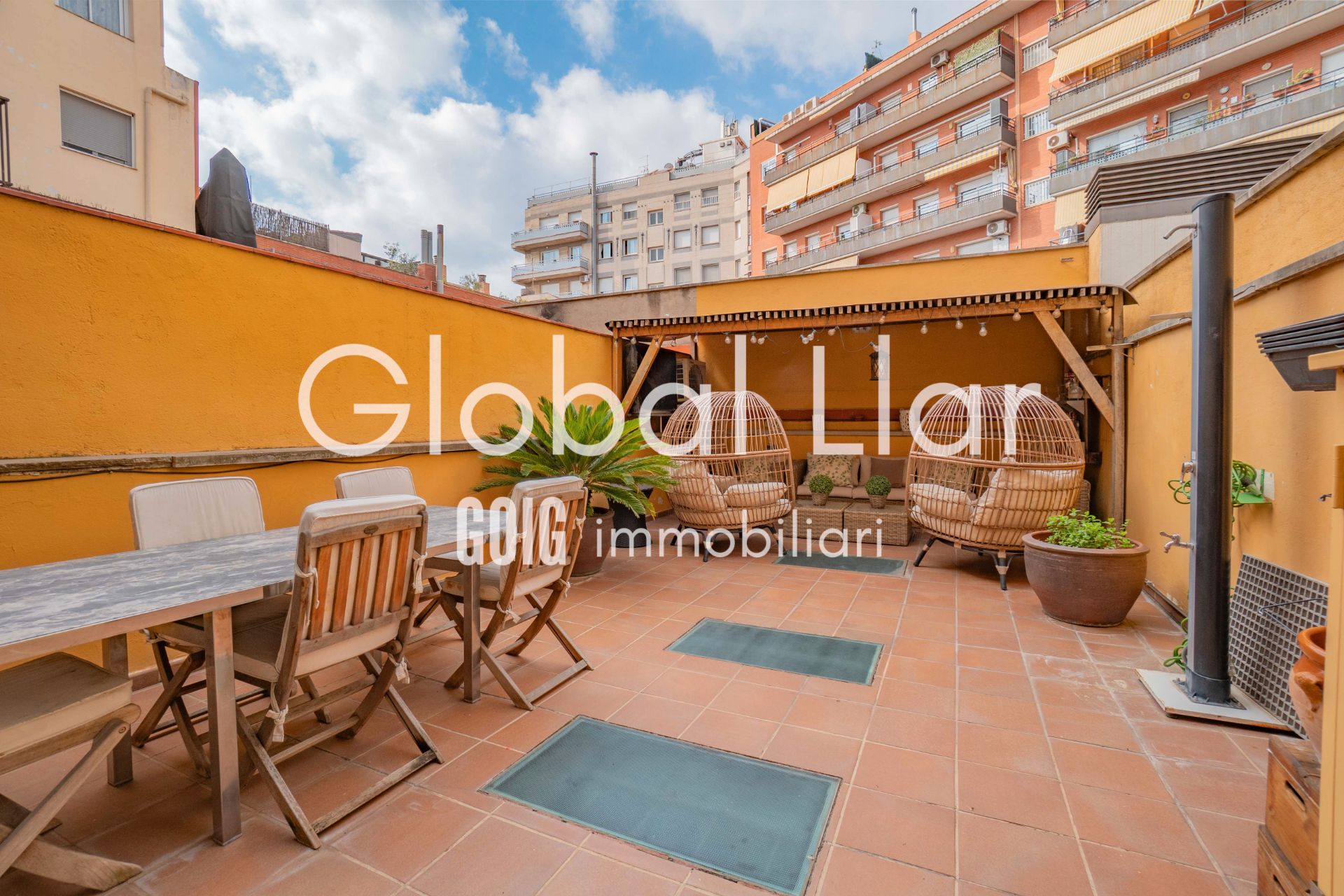 Terrassa de Casa adosada en venda en Sabadell amb Aire condicionat, Calefacció i Parquet